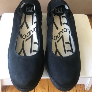 Fly London Pled Black Suede Wedge Sz 39